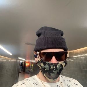 Meet your Posher, Ronald